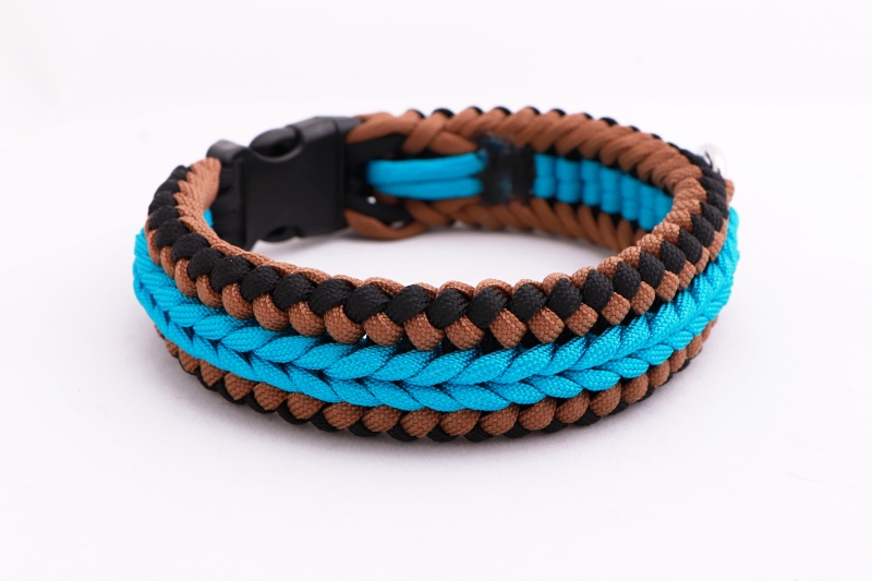 Hnědo-modrý pevný obojek - šíře 3 cm